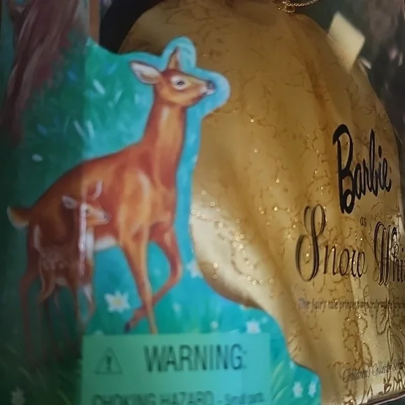 Barbie®️ Snow White - Picture 6 of 7